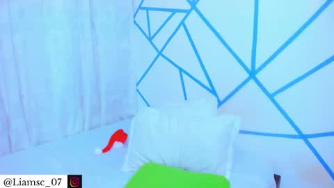 Snapshot of liam_scott77 chatting on December 2025 08:36:02 PM Liam scott77 online show from December 2025 08:36:02 PM