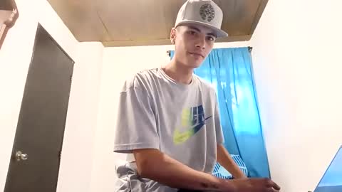 Snapshot of liam_smith00 chatting on December 2024 07:37:02 PM liam_smith00 online show from December 2024 07:37:02 PM