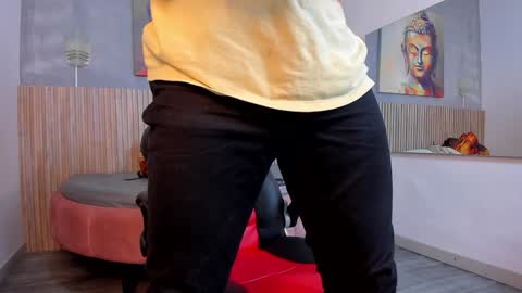 Liam online show from January 2025 12:11:01 AM