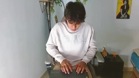 liamxul online show from October 2025 09:17:02 PM