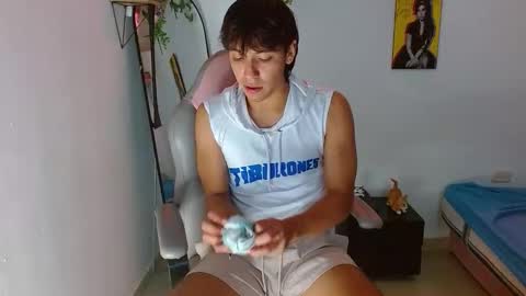 liamxul online show from October 2025 08:32:01 PM