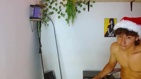 liamxul online show from December 2025 06:37:02 PM