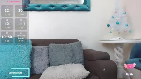 Liam  online show from November 2025 08:41:02 PM