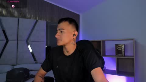 LiamDeep online show from February 2026 08:16:01 PM