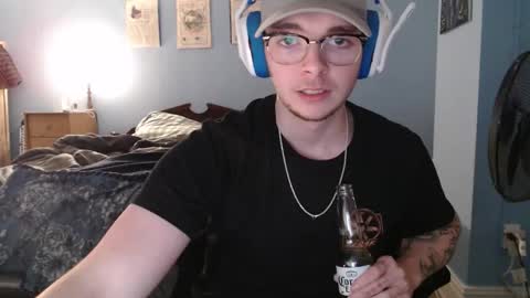 LiamNotSoNormal online show from December 2025 06:08:02 AM