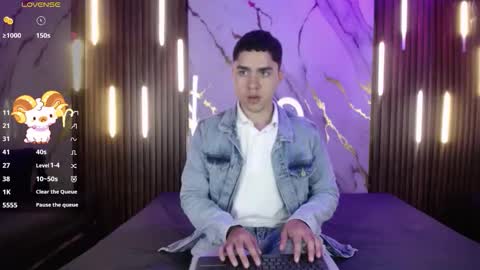 Liam online show from November 2025 12:15:02 PM