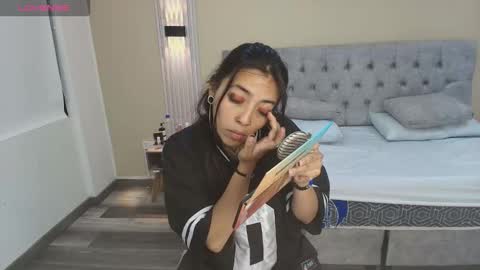 L I A M O N R O E online show from October 2025 11:40:01 AM