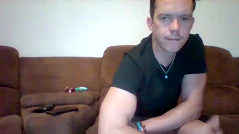 Snapshot of liamrosezn chatting on February 2025 06:30:01 PM LiamRose online show from February 2025 06:30:01 PM