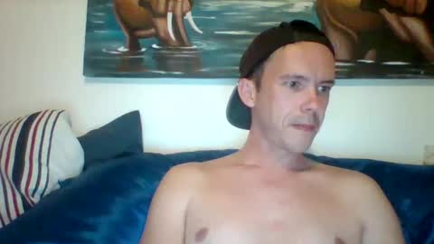 Snapshot of liamrosezn chatting on January 2026 07:06:02 PM LiamRose online show from January 2026 07:06:02 PM