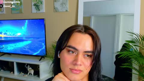 Tell me Liam online show from October 2025 03:51:02 AM