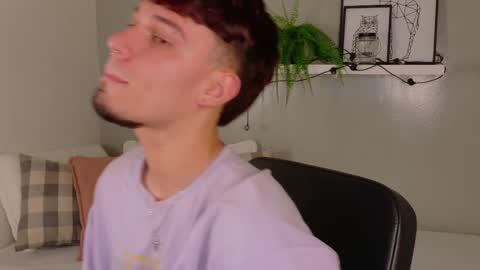 Snapshot of liamthunder05_ chatting on October 2025 08:18:01 PM Liam Thunder online show from October 2025 08:18:01 PM