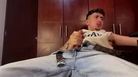 Snapshot of liamty_luxor chatting on November 2025 06:13:01 AM Liam online show from November 2025 06:13:01 AM