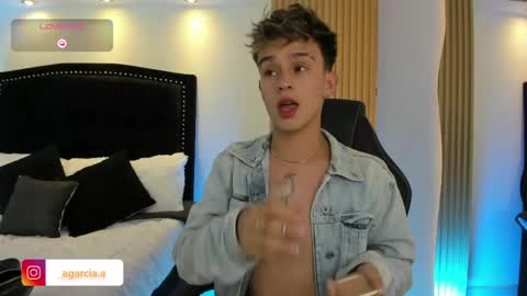 liam online show from May 2026 09:34:02 PM