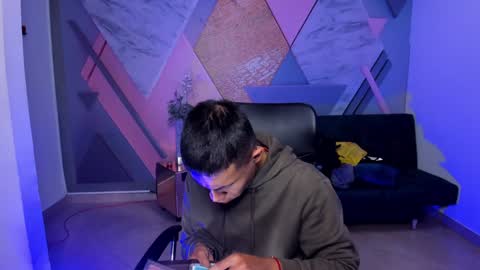 Snapshot of liamwoker chatting on December 2024 05:10:01 AM Liam online show from December 2024 05:10:01 AM