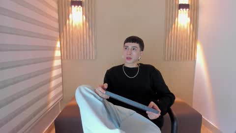 lian_cameron online show from February 2026 03:55:02 AM