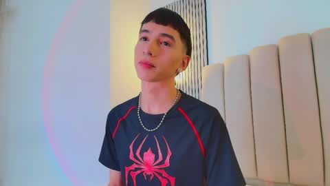 lian_cameron online show from May 2026 04:08:01 AM