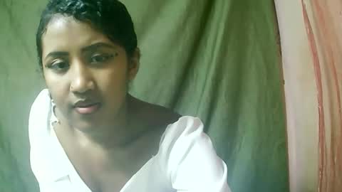 Liana9794 online show from May 2026 12:15:01 PM