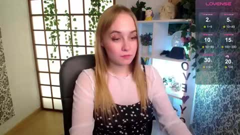 Snapshot of liana_bright chatting on December 2024 05:53:02 AM Liana online show from December 2024 05:53:02 AM