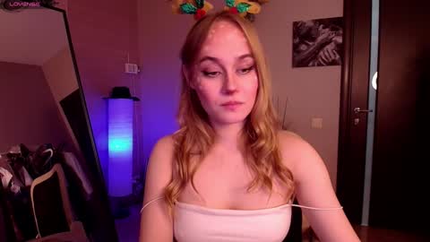 Snapshot of liana_bright chatting on December 2024 05:26:01 AM Liana online show from December 2024 05:26:01 AM
