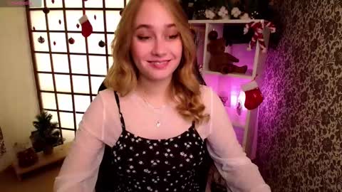 Snapshot of liana_bright chatting on January 2025 07:49:02 AM Liana online show from January 2025 07:49:02 AM