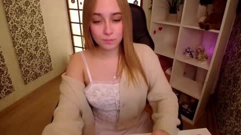 Snapshot of liana_bright chatting on January 2025 05:14:02 AM Liana online show from January 2025 05:14:02 AM