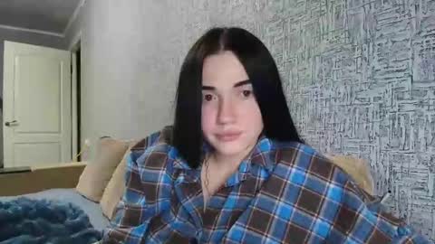 Snapshot of liana_diva chatting on November 2025 09:03:02 PM liana_diva online show from November 2025 09:03:02 PM