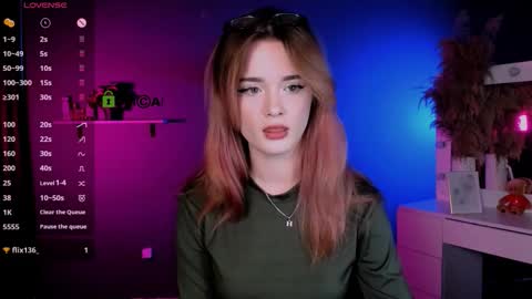 Snapshot of liana_kisses chatting on October 2025 07:35:02 PM Little Liana online show from October 2025 07:35:02 PM