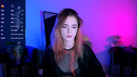 Snapshot of liana_kisses chatting on October 2025 07:03:01 PM Little Liana online show from October 2025 07:03:01 PM