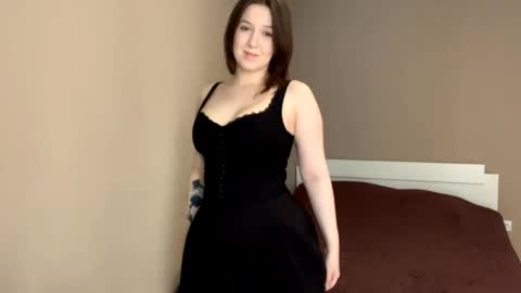 Sofia online show from April 2026 04:33:02 PM