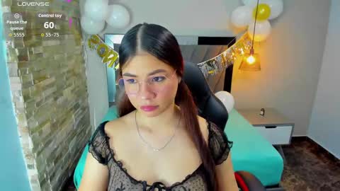 LIANE online show from October 2025 08:11:02 PM