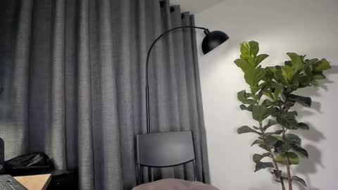 Snapshot of lianewhite chatting on October 2025 12:47:01 AM lianewhite online show from October 2025 12:47:01 AM