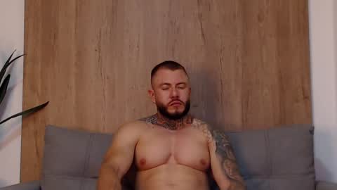 Snapshot of lianjones9 chatting on March 2025 10:54:01 PM lianjones9 online show from March 2025 10:54:01 PM