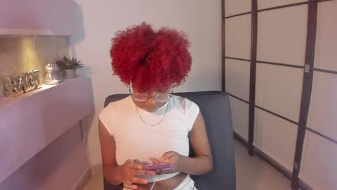 Snapshot of liannadixon chatting on January 2025 07:49:01 PM LiannaDixon online show from January 2025 07:49:01 PM