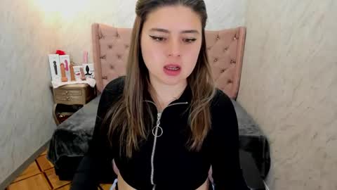 Snapshot of lianngrace chatting on February 2025 01:57:01 PM Grace online show from February 2025 01:57:01 PM