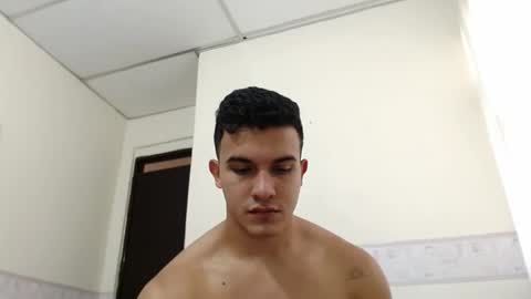 Liamstonne online show from May 2026 03:17:01 PM