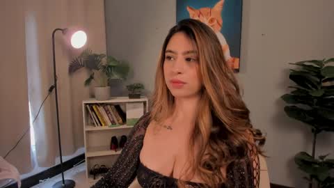 Lia online show from May 2026 03:20:02 PM