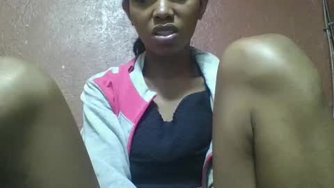 Snapshot of liaraisha chatting on September 2025 07:12:01 AM liaraisha online show from September 2025 07:12:01 AM