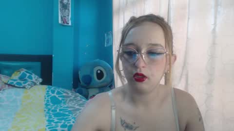 Snapshot of liaroberts1 chatting on January 2025 11:55:01 AM Lia Roberts online show from January 2025 11:55:01 AM