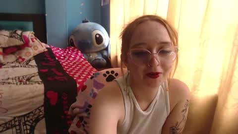 Snapshot of liaroberts1 chatting on February 2025 06:24:01 PM Lia Roberts online show from February 2025 06:24:01 PM