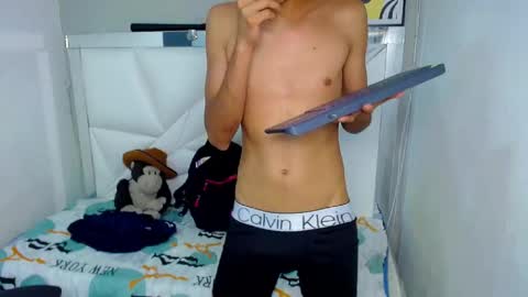 Snapshot of liarr_ chatting on March 2026 08:23:02 PM LIAR online show from March 2026 08:23:02 PM