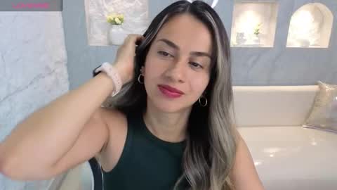 Snapshot of liat_white_tx chatting on September 2025 01:14:02 PM Online 800 to 1400 online show from September 2025 01:14:02 PM