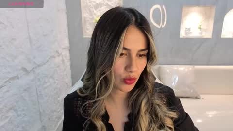 Snapshot of liat_white_tx chatting on October 2025 01:10:01 PM Online 800 to 1400 online show from October 2025 01:10:01 PM