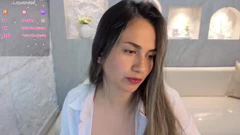 Snapshot of liat_white_tx chatting on November 2025 01:33:02 PM Online 800 to 1400 online show from November 2025 01:33:02 PM