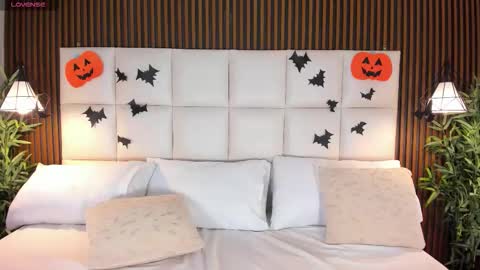  LIA TINK  online show from October 2025 05:25:01 PM