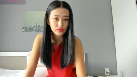 Snapshot of liavee chatting on November 2025 02:44:01 AM Lia online show from November 2025 02:44:01 AM