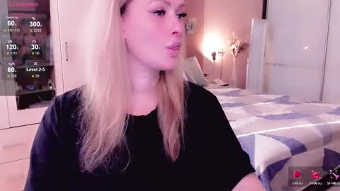 Snapshot of libby_nora chatting on September 2025 09:47:01 AM Libby online show from September 2025 09:47:01 AM