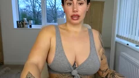 Snapshot of libbyloveheartx chatting on February 2026 08:29:01 AM Libby online show from February 2026 08:29:01 AM