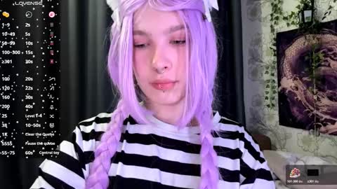 Lola online show from November 2025 07:13:02 PM