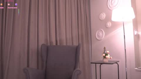 Snapshot of libbyshepard chatting on October 2025 11:49:02 PM Elena online show from October 2025 11:49:02 PM