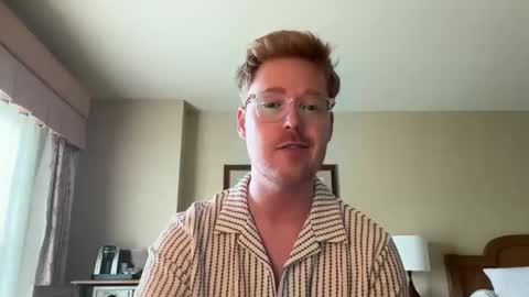 Snapshot of librason2020 chatting on May 2026 09:45:02 PM Librason2020 online show from May 2026 09:45:02 PM